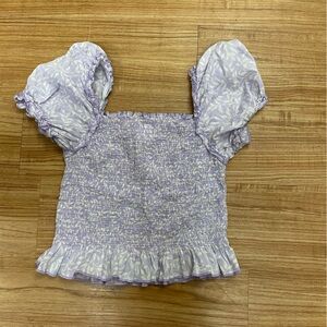 Cute purple top with puffy sleeves